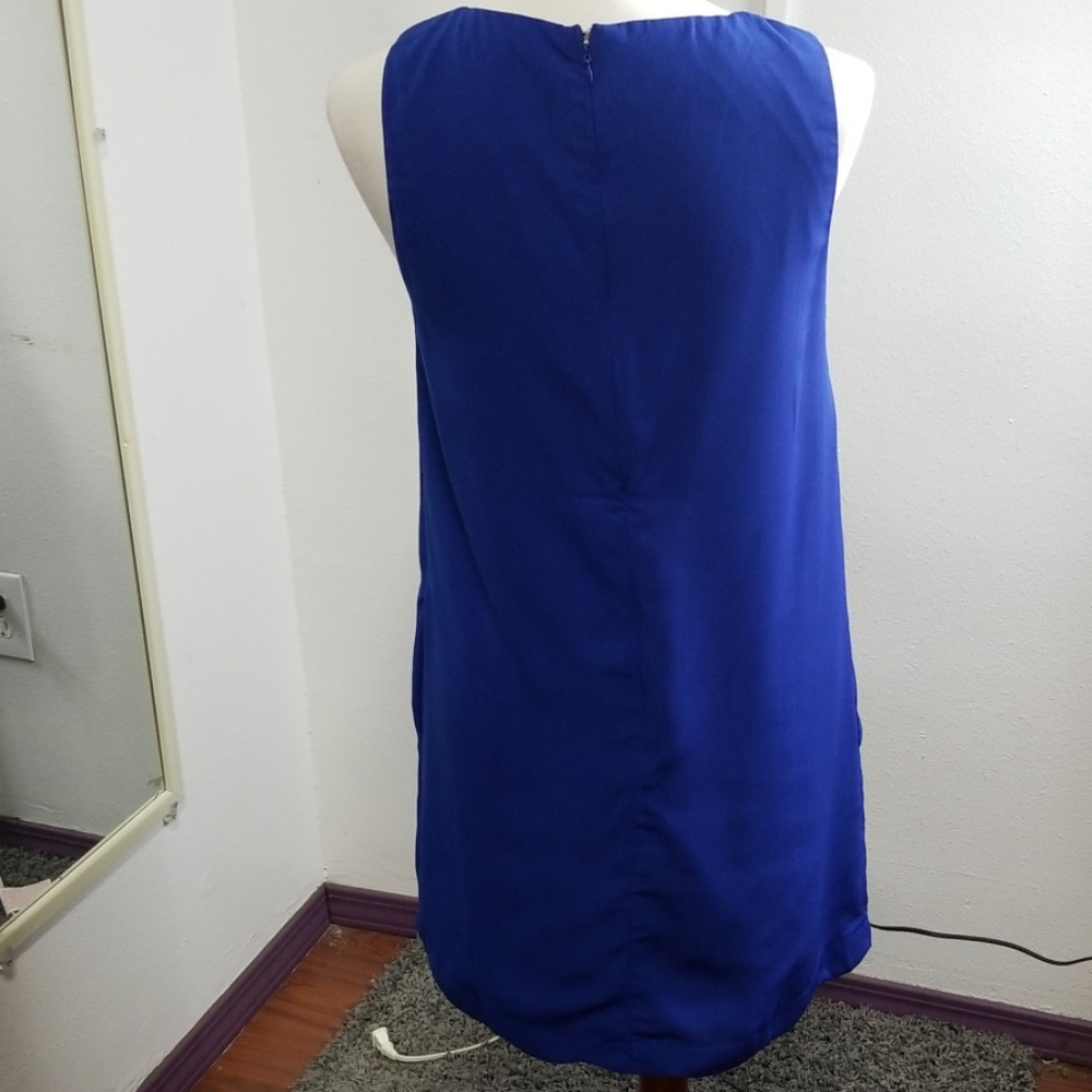 Navy blue dress with pockets. - Picture 5 of 8
